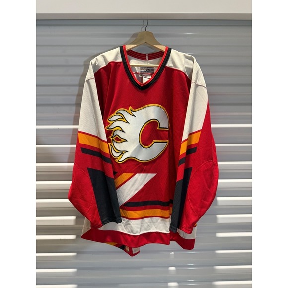 CCM Other - Vintage Calgary Flames CCM Authentic NHL Jersey Red Fight Strap 48 center ice